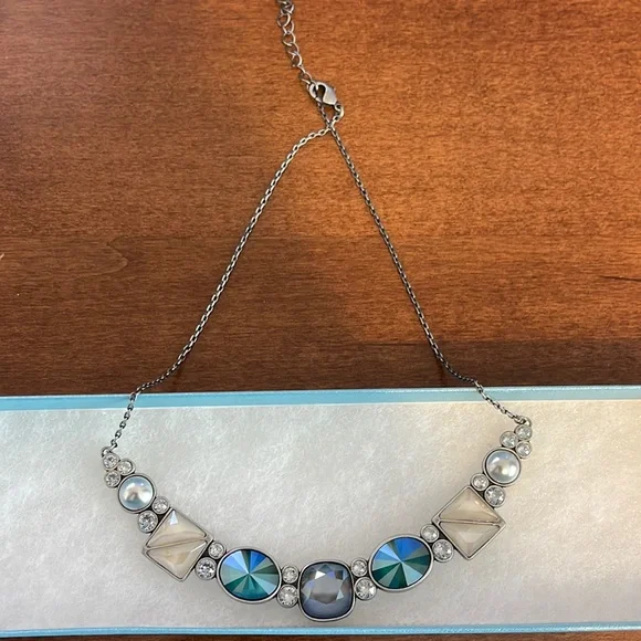 Touchstone Mixed Media necklace, green - Picture 1 of 4